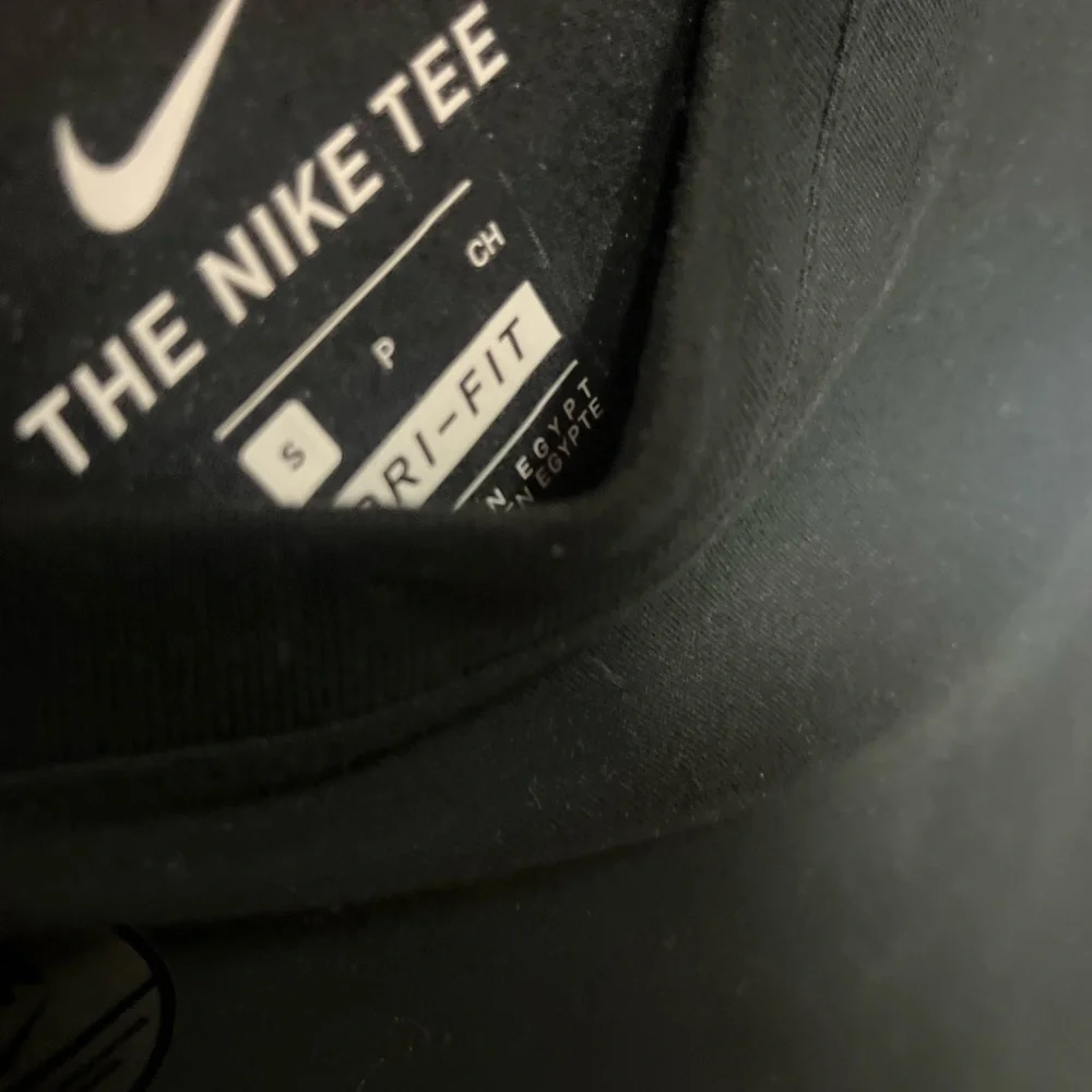 Nike logo tee sz Various